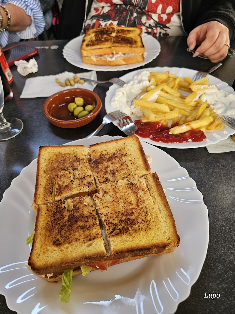 Dtoke Burger